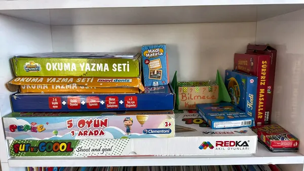 Selvi Özel Eğitim Sincan şubesinde okuma yazma setleri