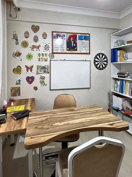 Selvi Özel Eğitim Keçiören-Yeşiltepe şubesinde bireysel eğitim odası