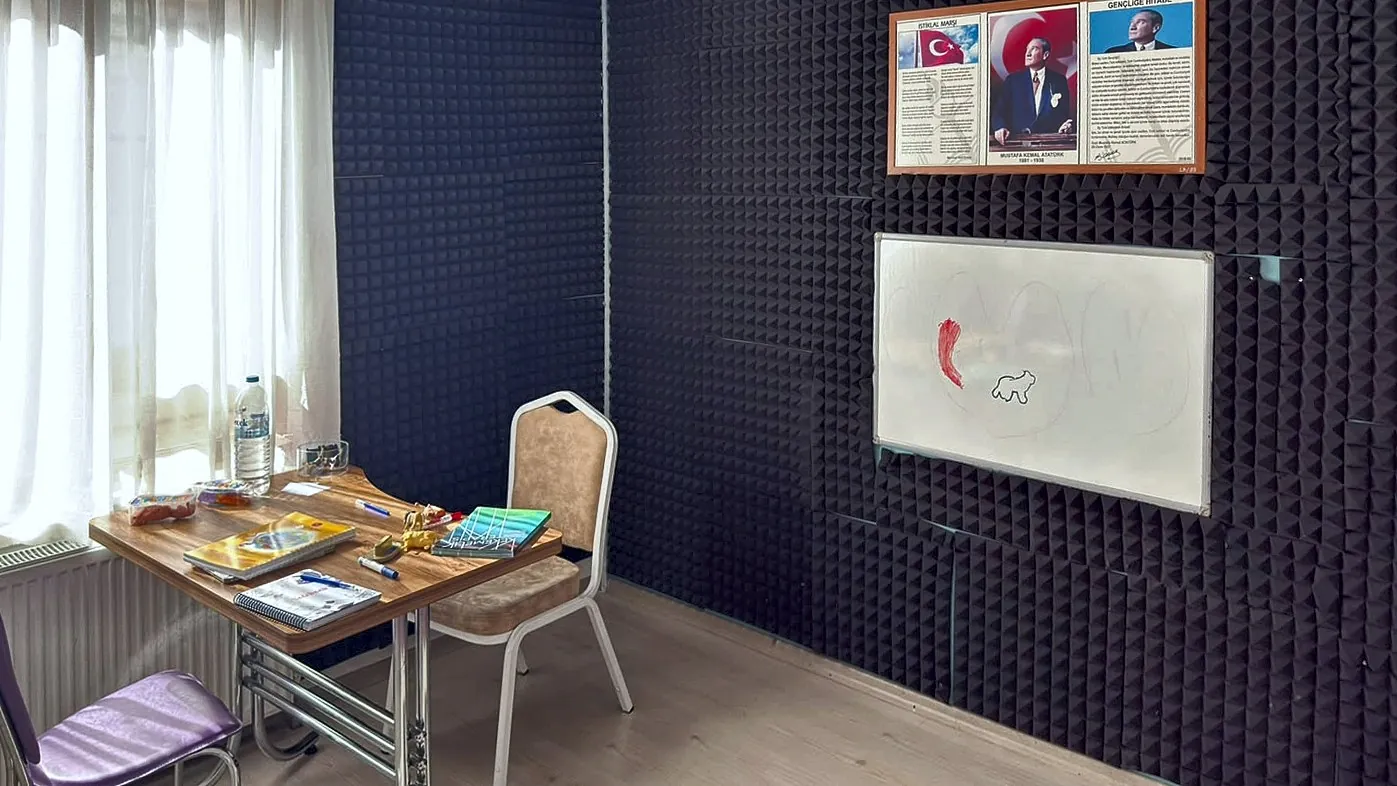 Selvi Özel Eğitim Keçiören-Yeşiltepe şubesinde dil ve konuşma terapisi odası