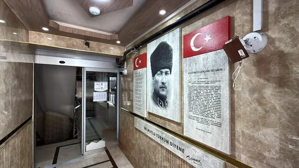 Selvi Özel Eğitim Keçiören-Yeşiltepe şubesinde giriş holü