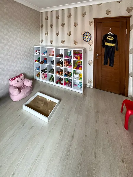 Selvi Özel Eğitim Keçiören-Yeşiltepe şubesinde kum tepsili oyun terapisi köşesi
