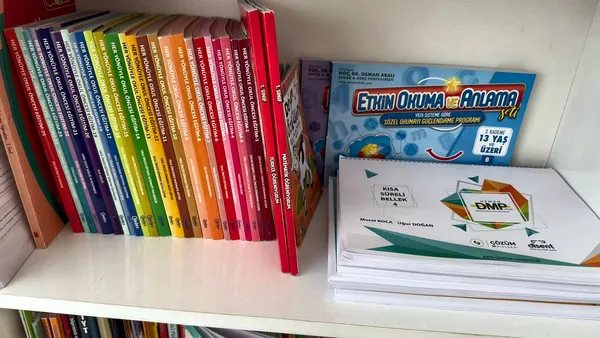Selvi Özel Eğitim Keçiören-Yeşiltepe şubesinde okuma kitapları